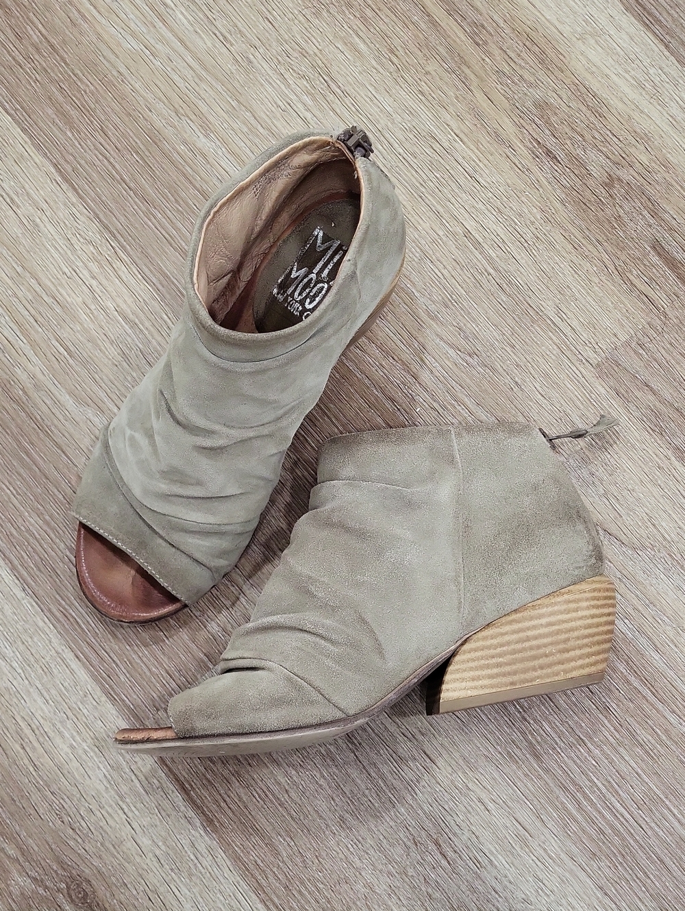 MIZ MOOZ "Gemma" Size 38 Khaki Suede Open-Toe Booties